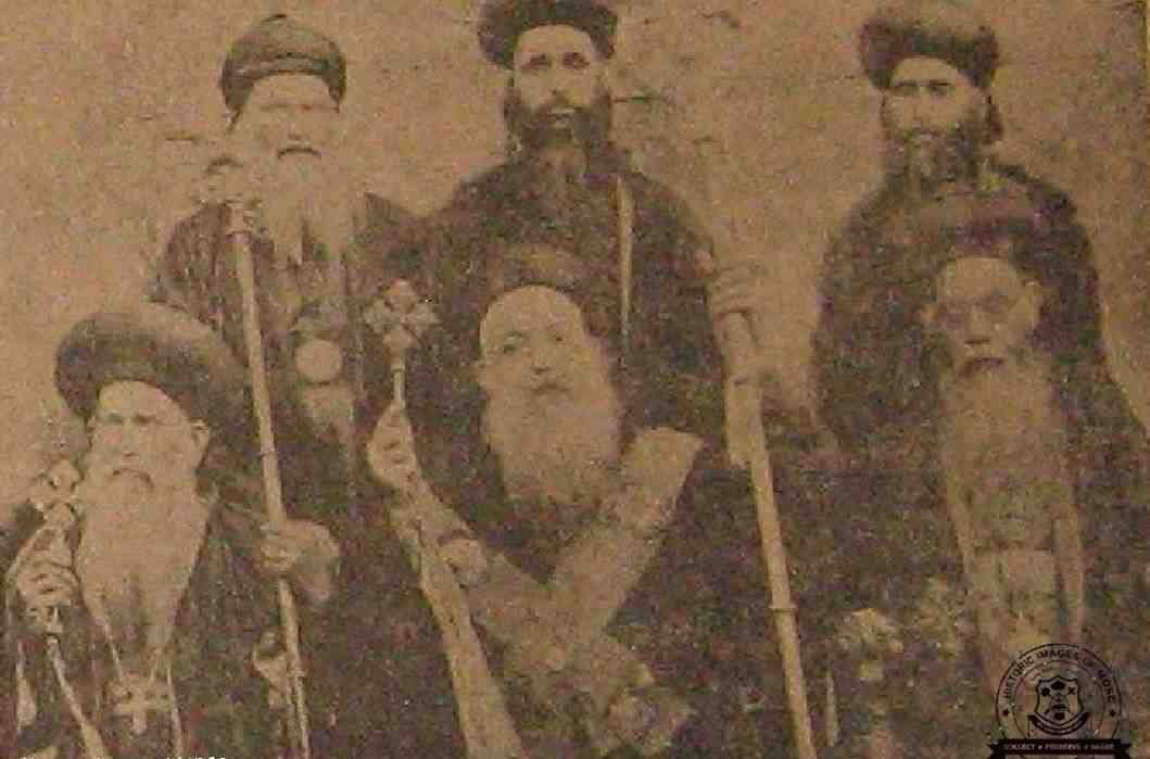 An image of Pat. Abded Mshiho alongwith Cath. Paulose I and St. Dionysius the Illuminator.